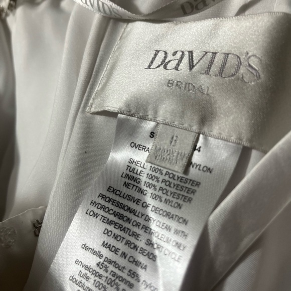 David's Bridal YP3344 Elegant White Lace Gown Sz 8 Women - Picture 14 of 14